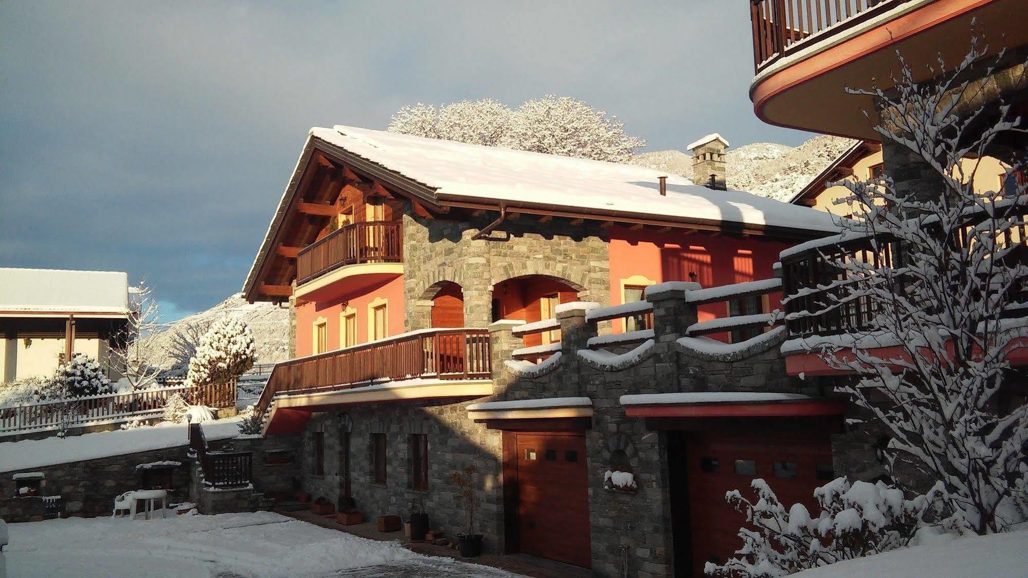 Les Vrais Rayons Hotel Verrayes Exterior foto